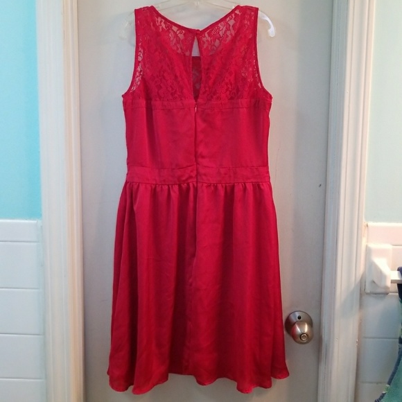 Lauren Conrad Magenta Lace Dress - Picture 3 of 4